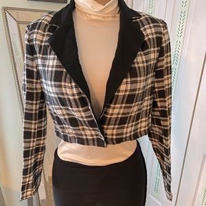 Size small Crop jacket-plaid